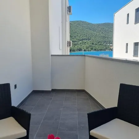 Gabi Apartment Grebastica Exterior photo