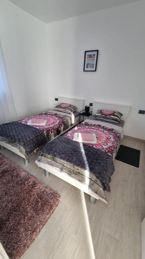 Gabi Apartament *