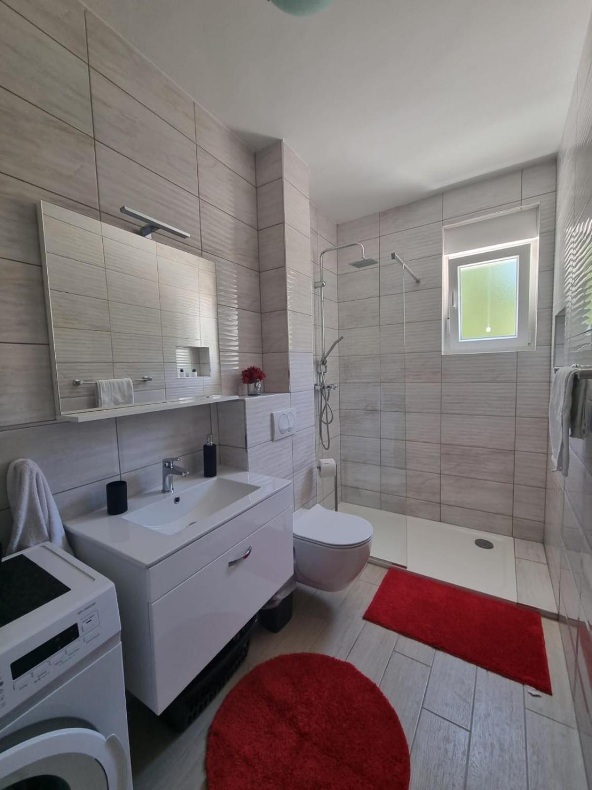Gabi Apartament Grebaštica